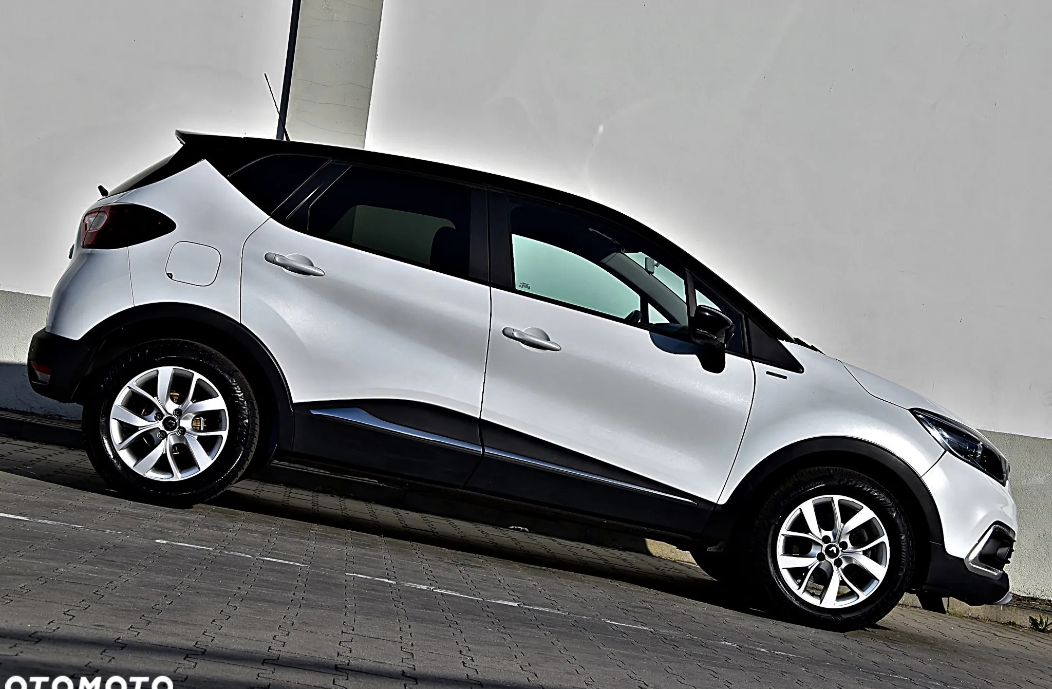 Renault Captur cena 56800 przebieg: 143000, rok produkcji 2019 z Lipiany małe 631